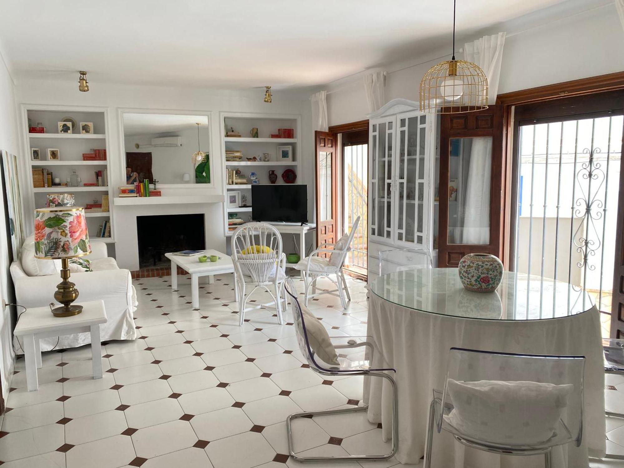 Casa Miguel - 3 Beautiful Apartments Availabe Sayalonga Bagian luar foto