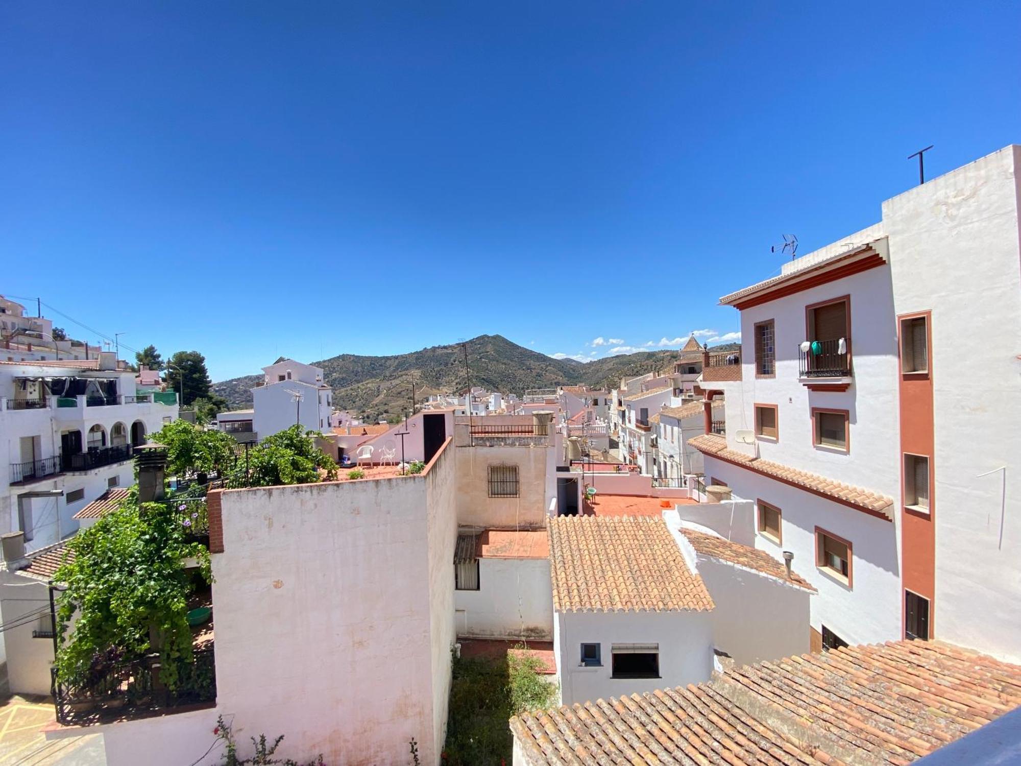 Casa Miguel - 3 Beautiful Apartments Availabe Sayalonga Bagian luar foto
